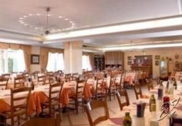 Confine Hotel